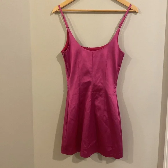 CULTNAKED Pink Bodycon Cocktail Dress - Picture 5 of 7